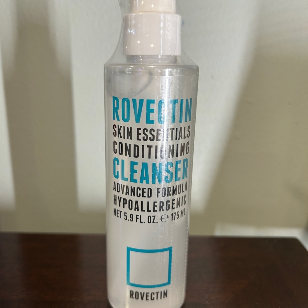 Skin Essentials Conditioning Cleanser